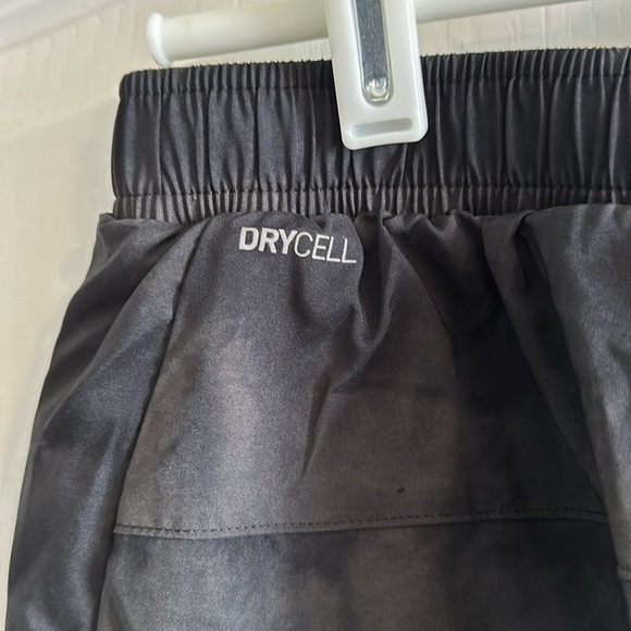 Men’s Small Black Puma Running Shorts with Liner - Picture 3 of 4